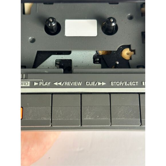 Panasonic RQ-2736 Slim Line portable cassette tape recorder - Picture 6 of 6
